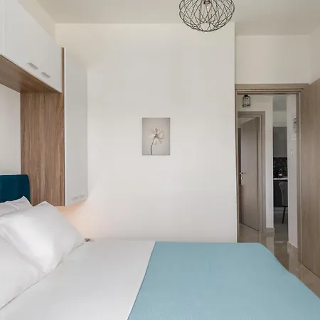 Sik Luxury By Halu! Nikiti (Sithonia)
