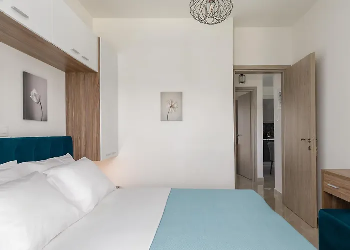 Sik Luxury By Halu! Nikiti (Sithonia)
